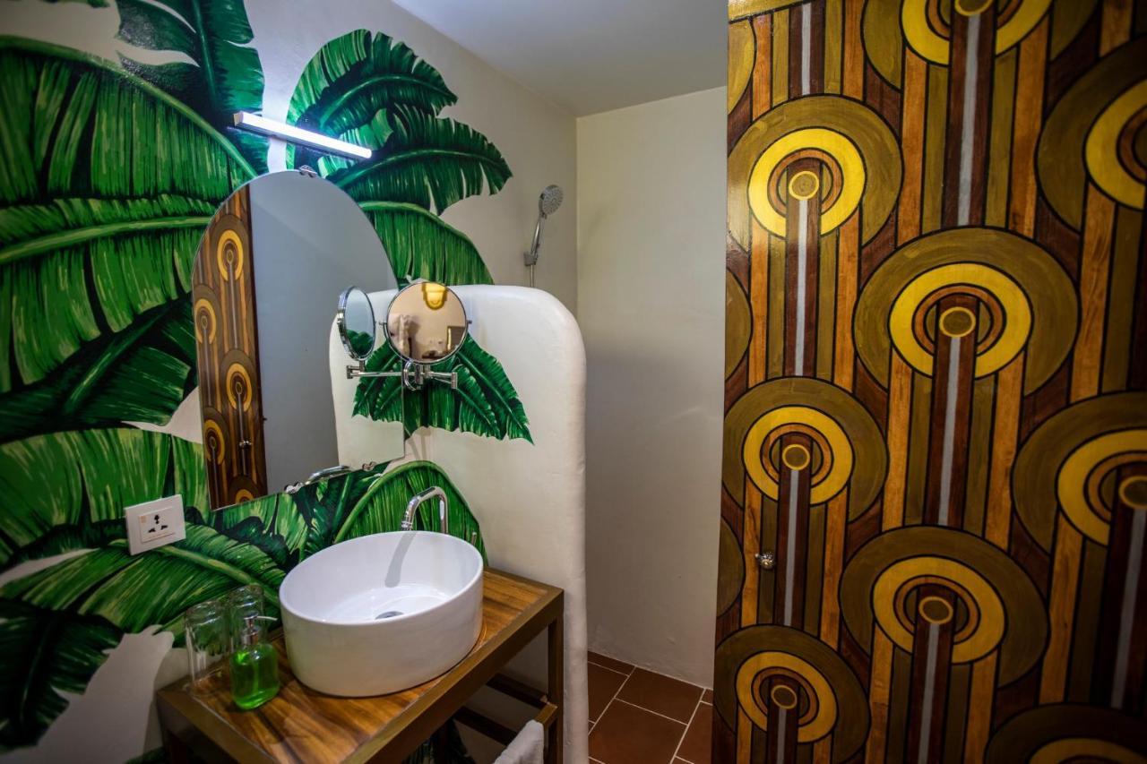 Hotel Old Cinema Кампот Экстерьер фото
